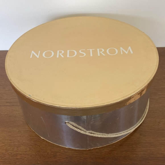 Vintage Nordstrom Silver and Gold Hatbox with Rope Handle - Picture 9 of 13